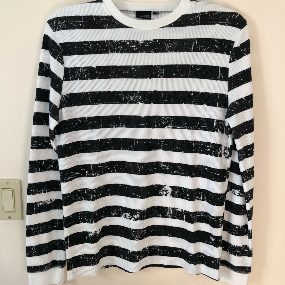 Black and White Striped Thermal